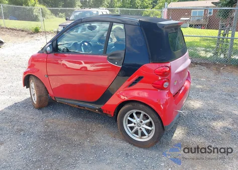 2008 Smart Fortwo Passion z USA, uszkodzony, nr VIN WMEEK31X08K103238
